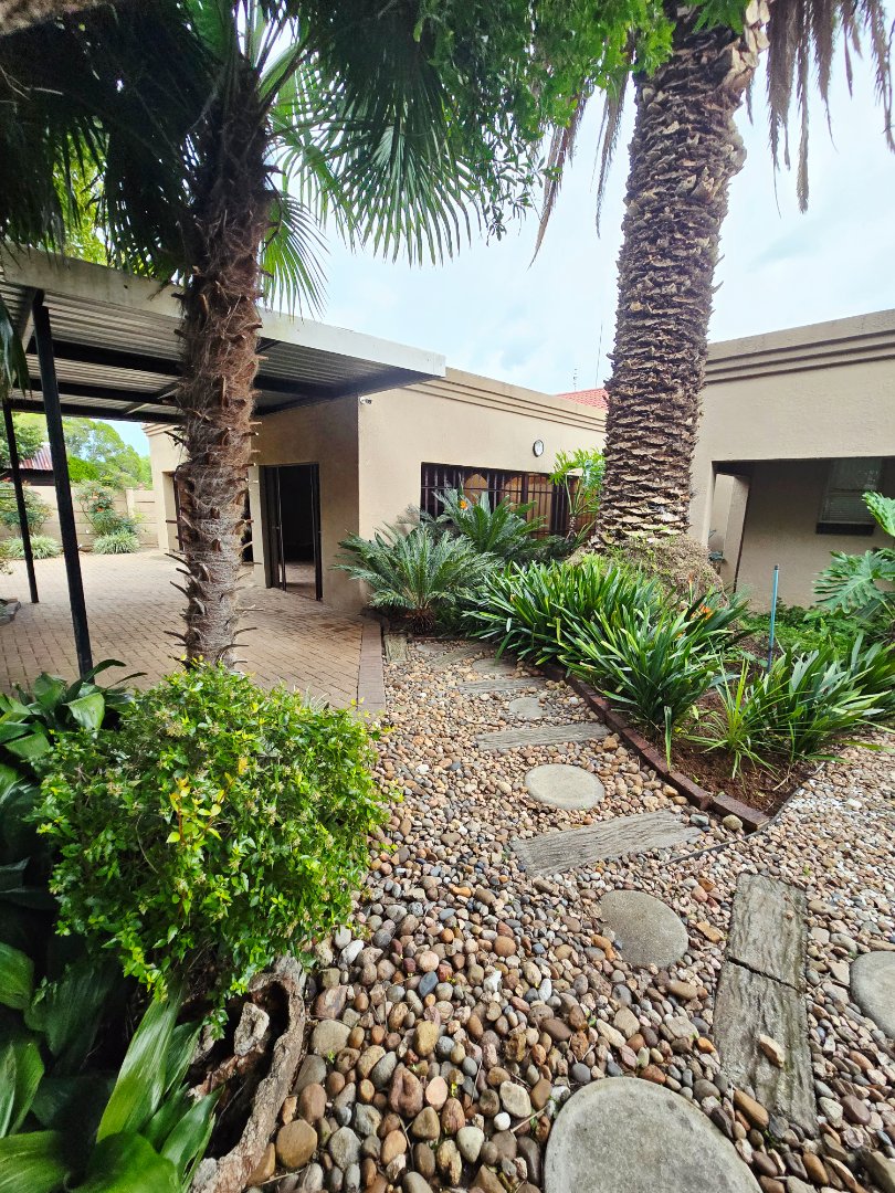 3 Bedroom Property for Sale in La Hoff North West